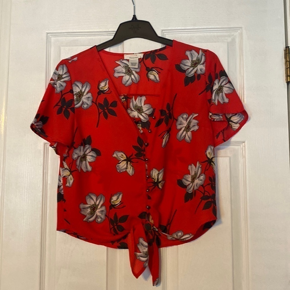 Urban Romantics womens top; size medium